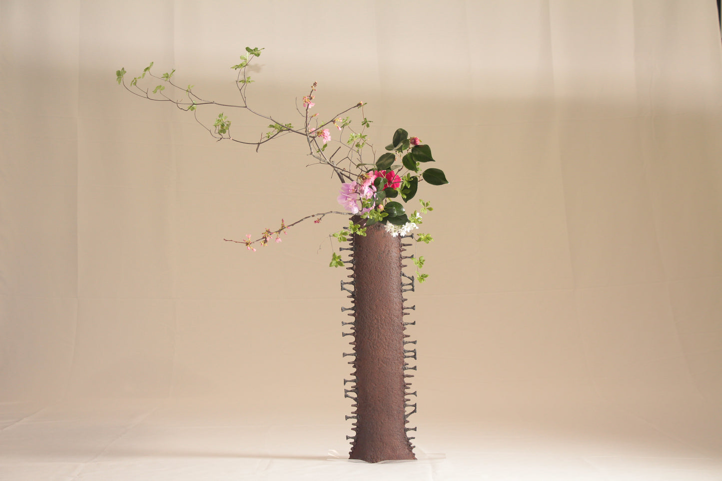 Flower Vases・花器 タイトル 芽吹き