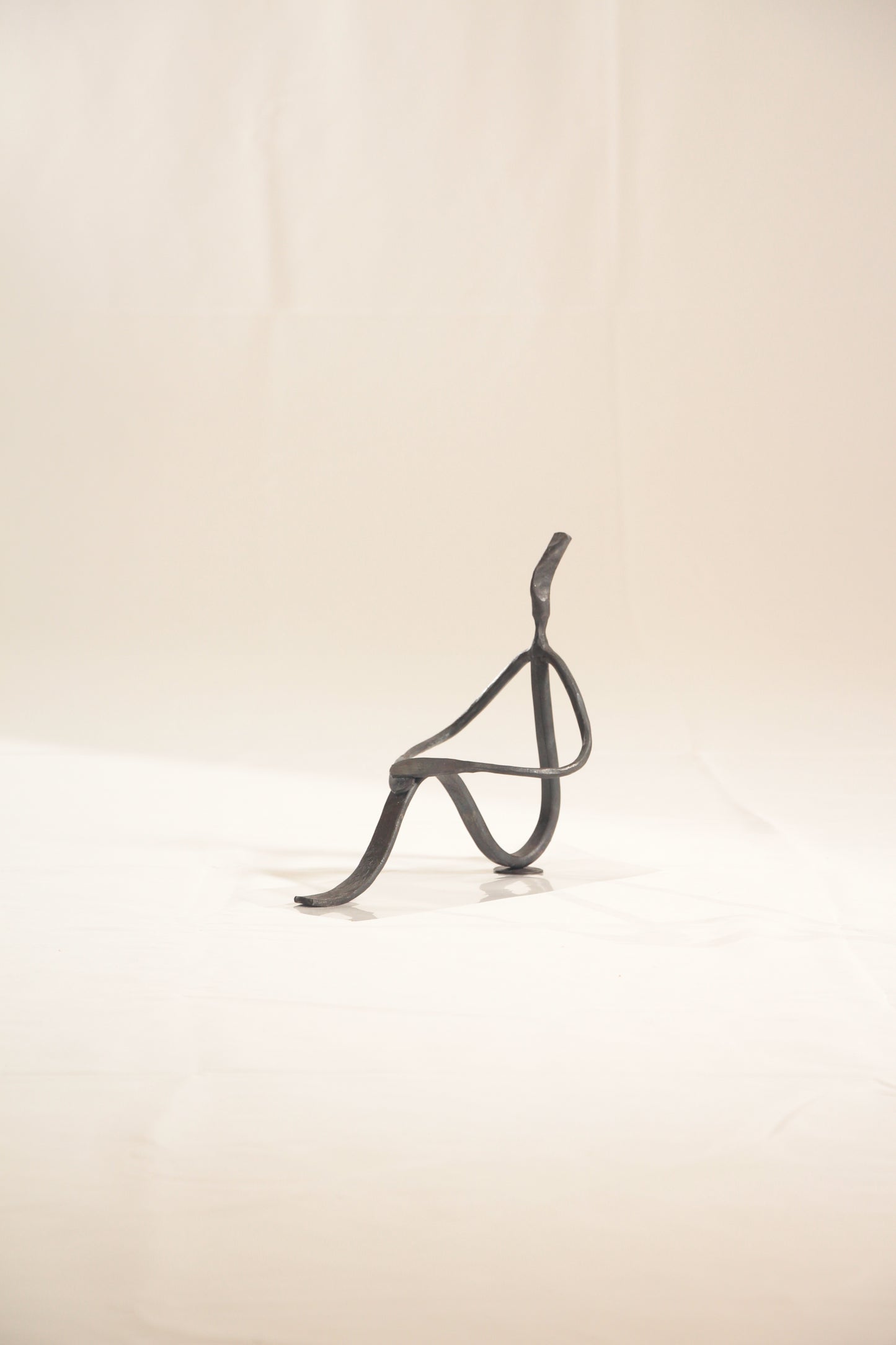 Sculptures・オブジェ タイトル 座る(子供)